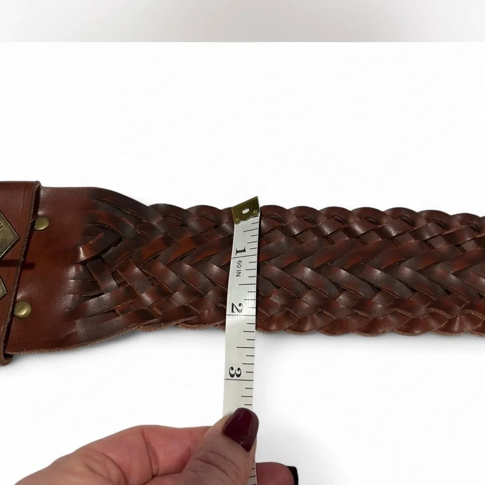 CAbi Wide Woven Brown Leather Boho Belt Brass Gold Tone Hardware Woman's M
